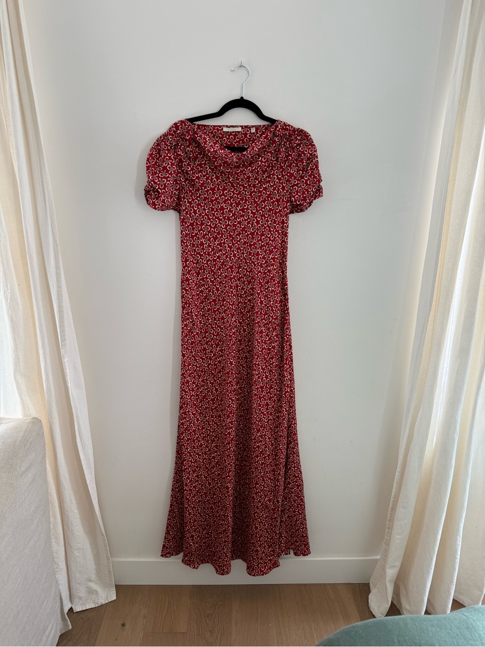 Doen Red Floral Puff-Sleeve Maxi Dress Theodora